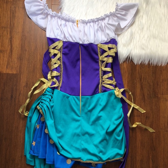 Women’s Halloween Gypsy Costume - Picture 4 of 5